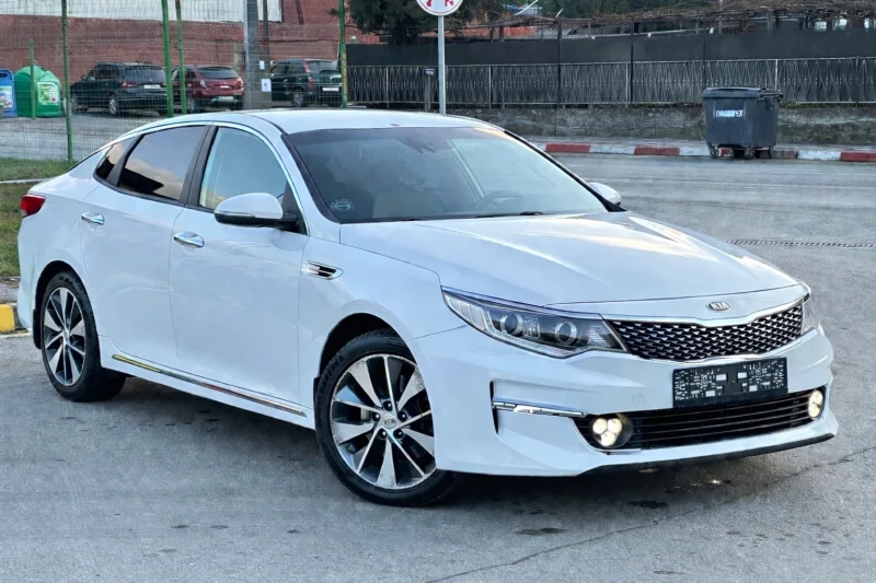 Kia Optima 1.7CRDi Navigaciq* Kamera* Klimatronik, снимка 2 - Автомобили и джипове - 52868719