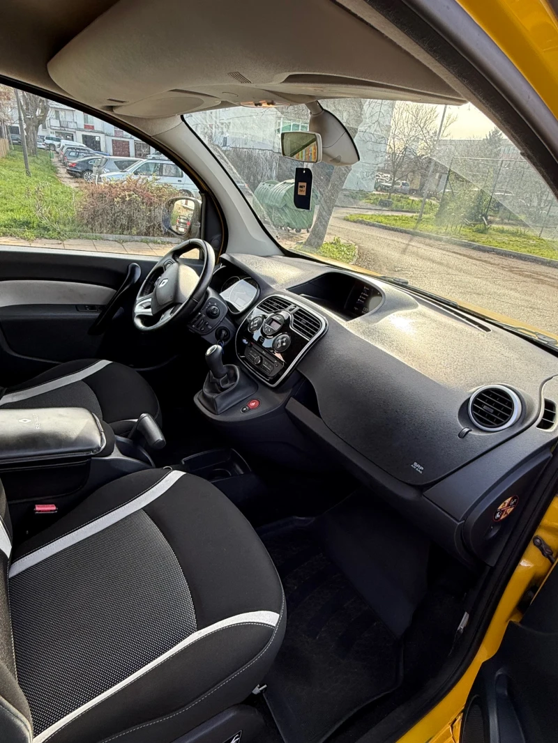 Renault Kangoo 1.5dCi, снимка 10 - Автомобили и джипове - 52958378