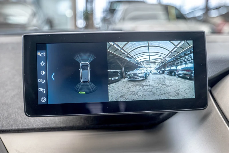 BMW i3 S/120ah/Adaptive LED/PDC/Подгрев/Камера/, снимка 9 - Автомобили и джипове - 53287482