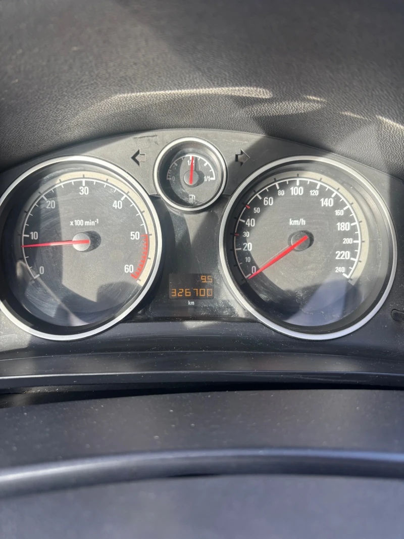 Opel Zafira 1.9 cdti 120 к.с., снимка 5 - Автомобили и джипове - 53559787