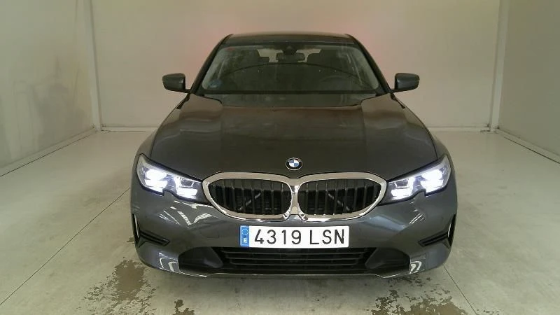 BMW 320 d АВТОКРЕДИТ - изображение 2