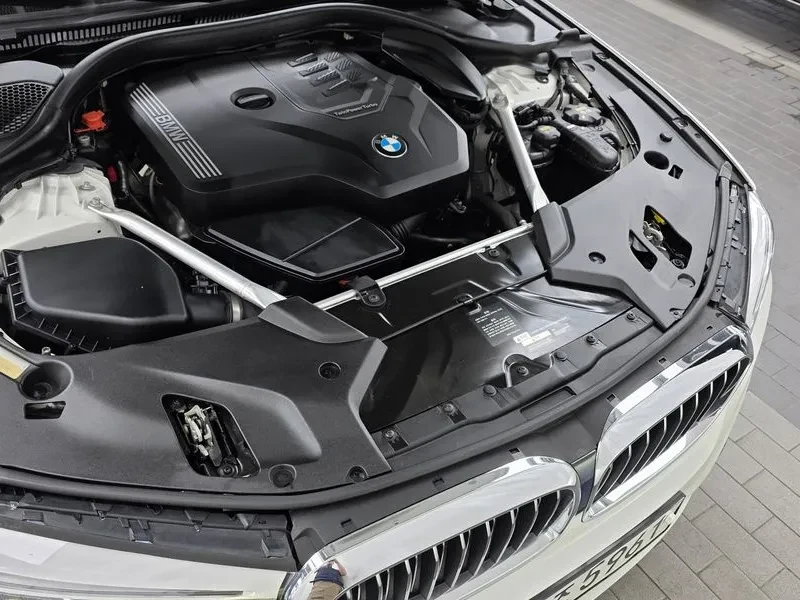 BMW 530 I xDrive Luxury Plus, снимка 6 - Автомобили и джипове - 55832692