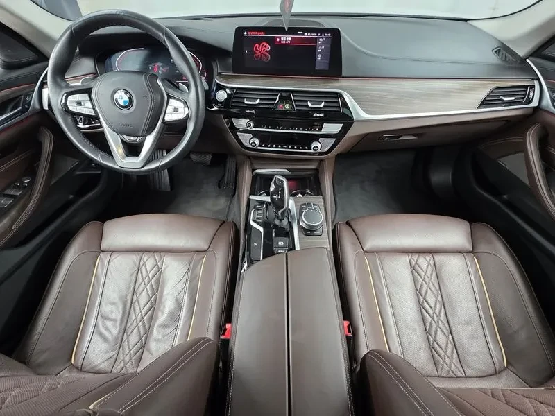 BMW 530 I xDrive Luxury Plus, снимка 7 - Автомобили и джипове - 55832692