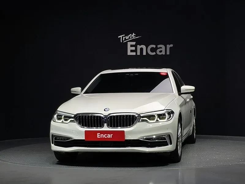 BMW 530 I xDrive Luxury Plus, снимка 3 - Автомобили и джипове - 55832692