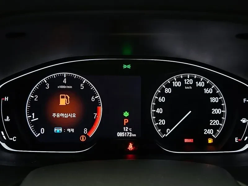Honda Accord 1.5 Turbo, снимка 8 - Автомобили и джипове - 55921625
