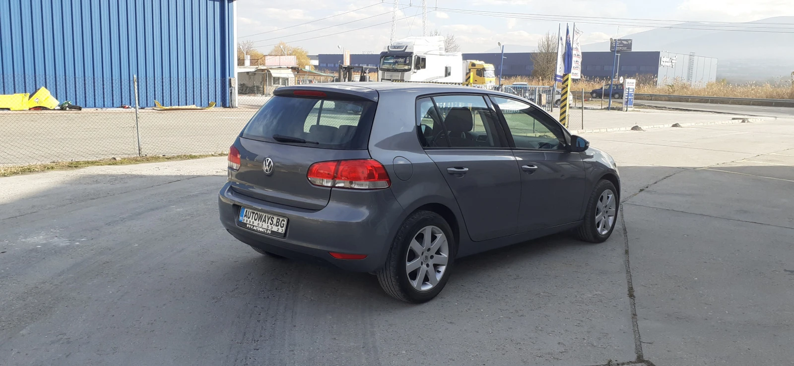 VW Golf 1.6 i  102 k.c. - изображение 3