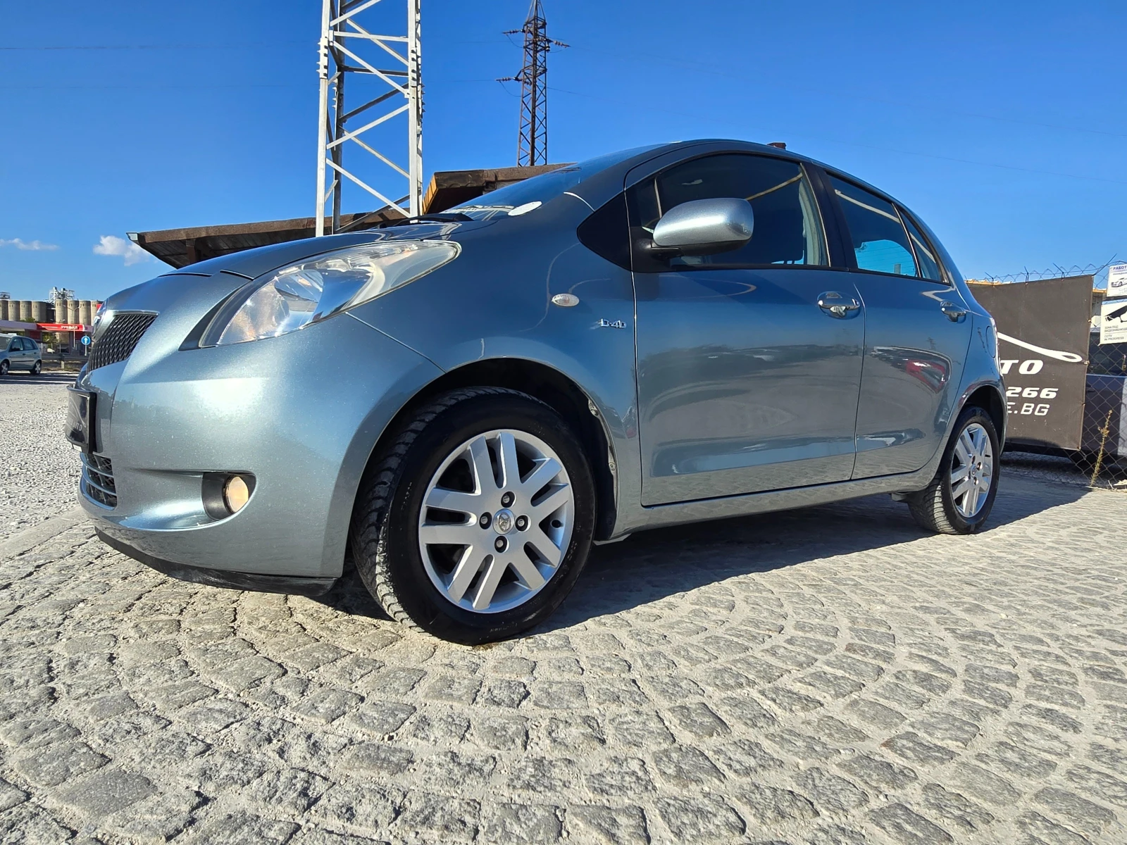 Toyota Yaris АВТОМАТИК 08г.1 4-90к.с. - изображение 3