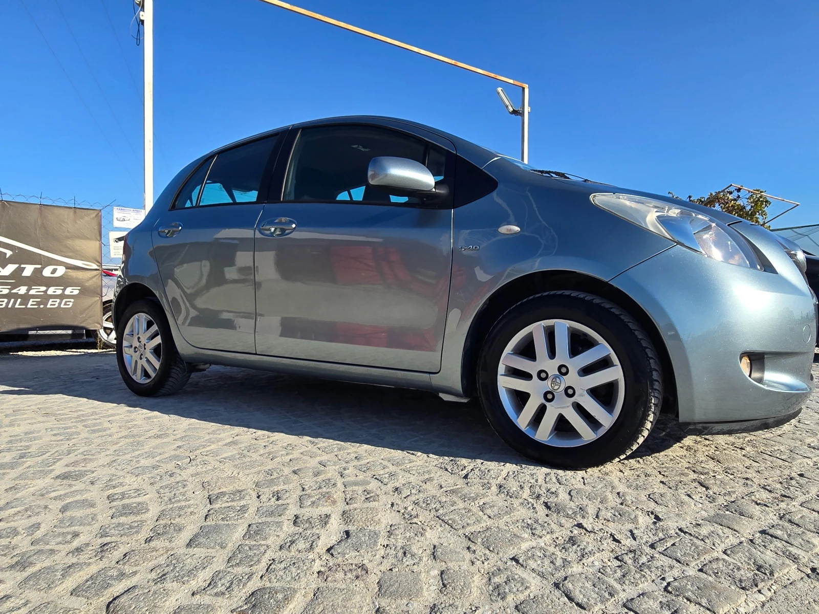 Toyota Yaris АВТОМАТИК 08г.1 4-90к.с. - изображение 8