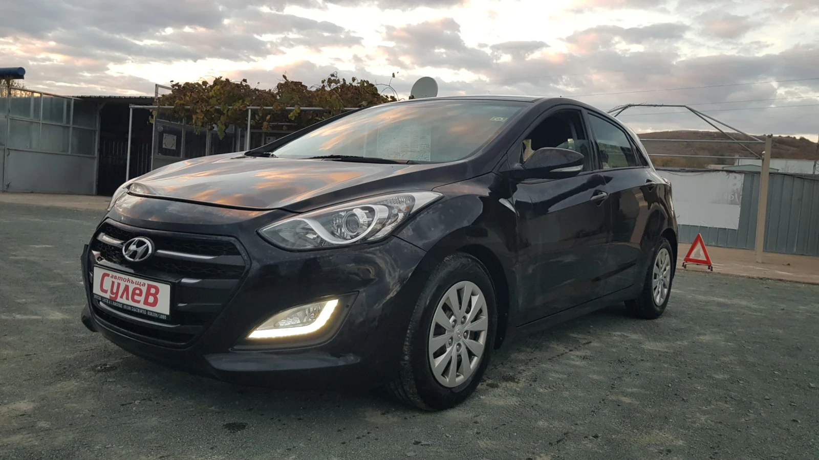 Hyundai I30 1, 6CRDI110ks6skFACENAVIKAMERAEU6B - [1] 