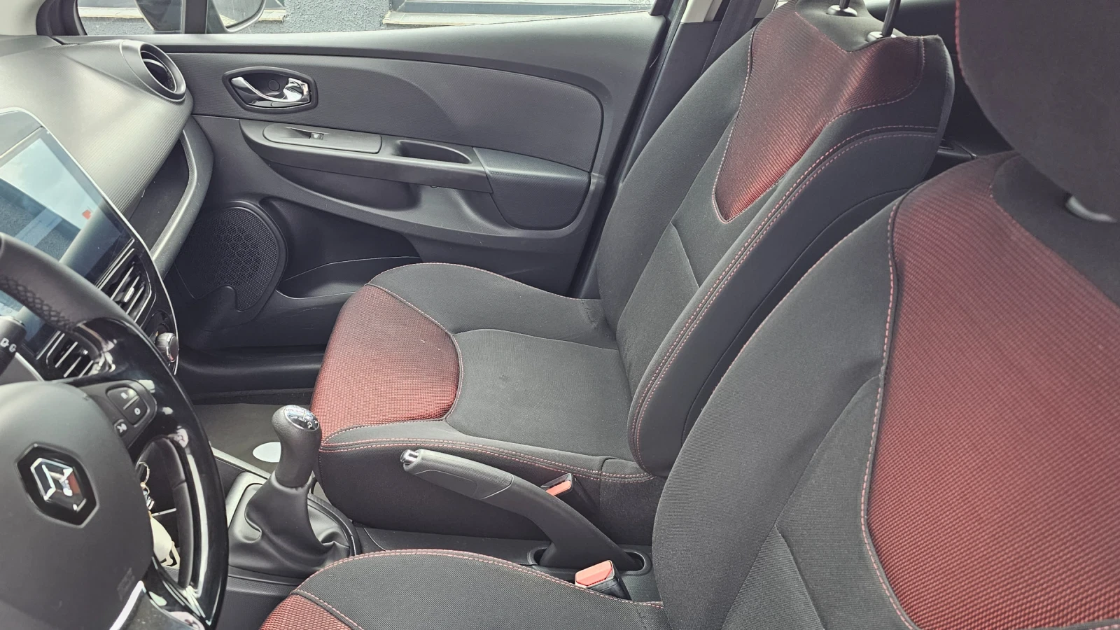 Renault Clio 1.5DCI---NAVI - изображение 9