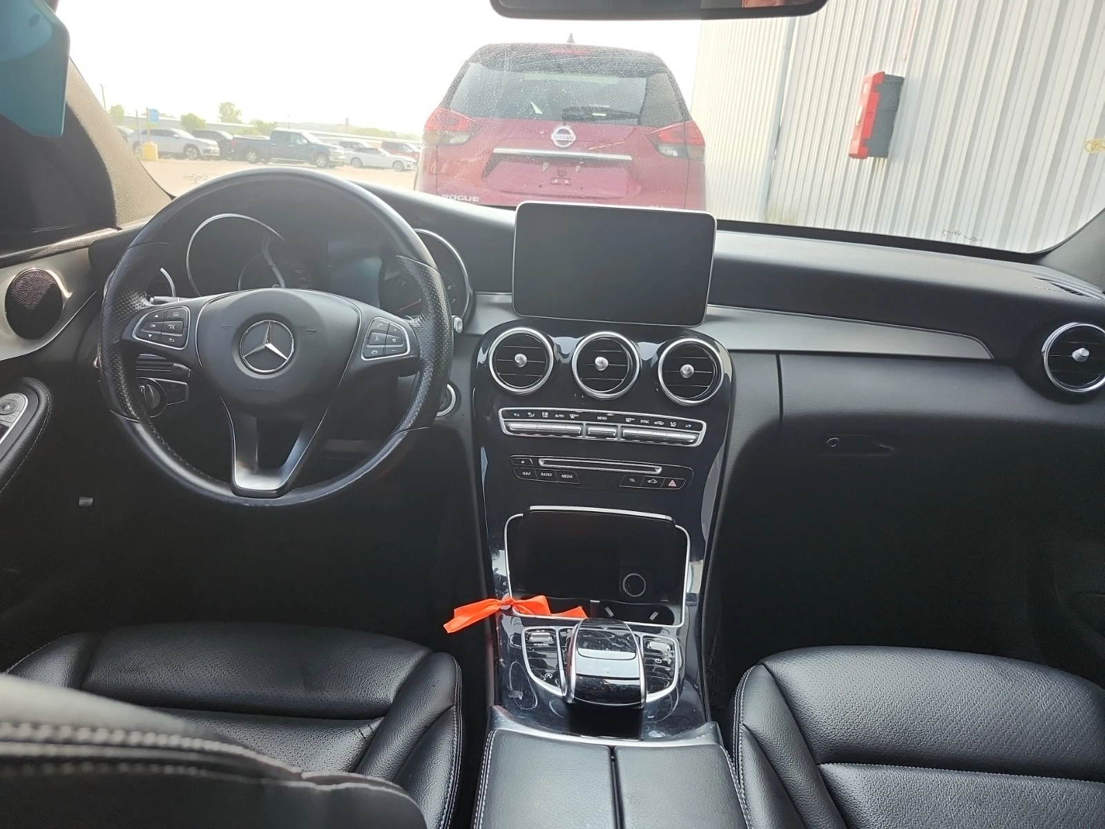 Mercedes-Benz C 300 CARFAX* ОПЦИЯ ЗА ФИНАНСИРАНЕ*  - изображение 9