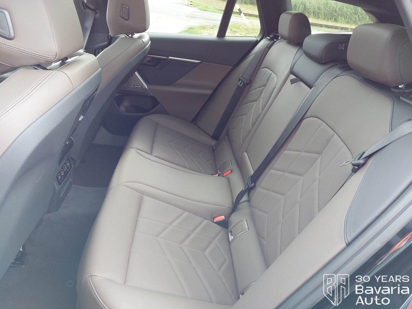 BMW 520 d Touring M Sport Paket - изображение 8