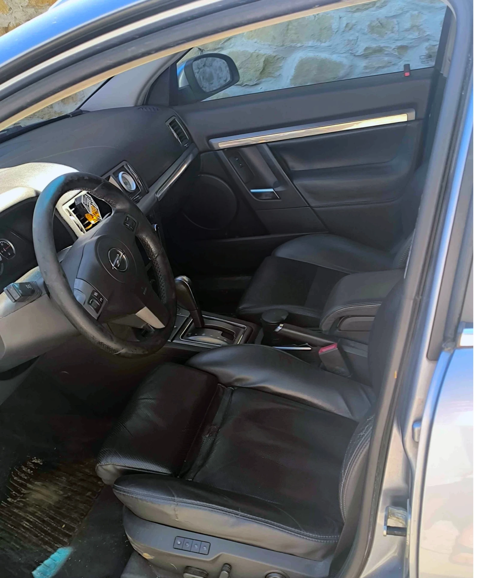 Opel Vectra 2.8T - изображение 4
