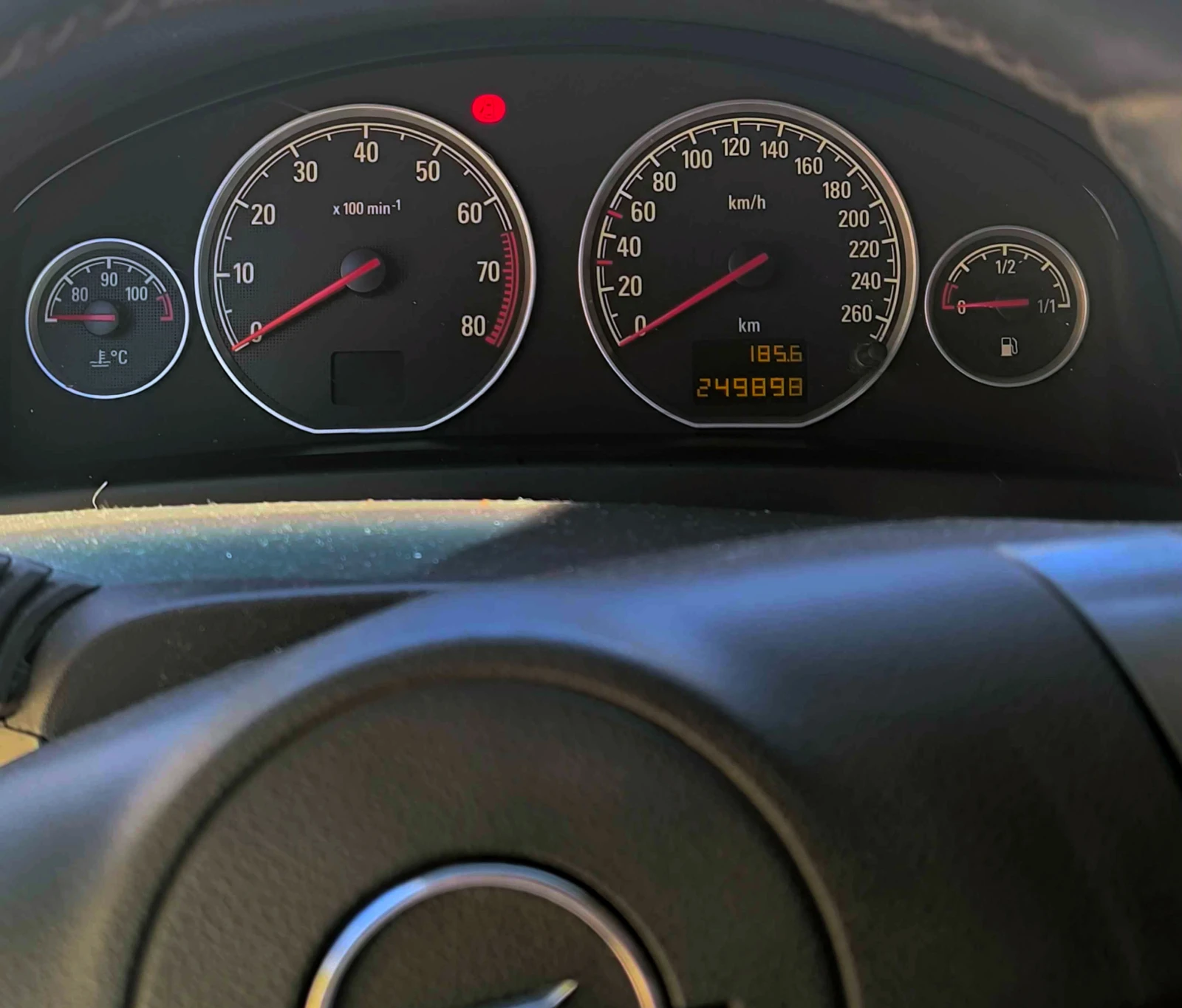 Opel Vectra 2.8T - изображение 7