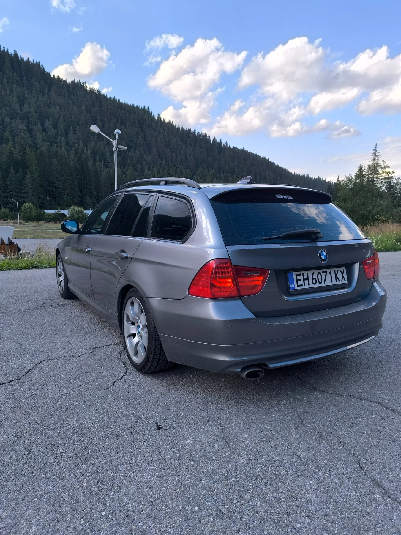 BMW 320 320d - изображение 6