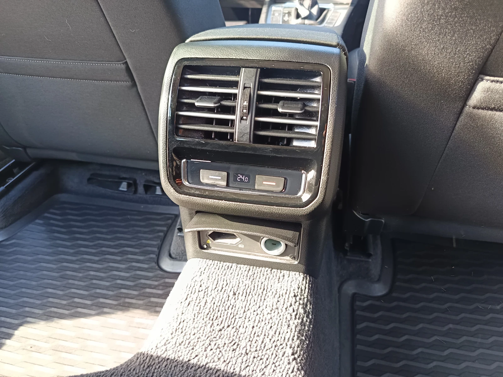 VW Passat 2.0 TDI | Mobile.bg � ����������� 12