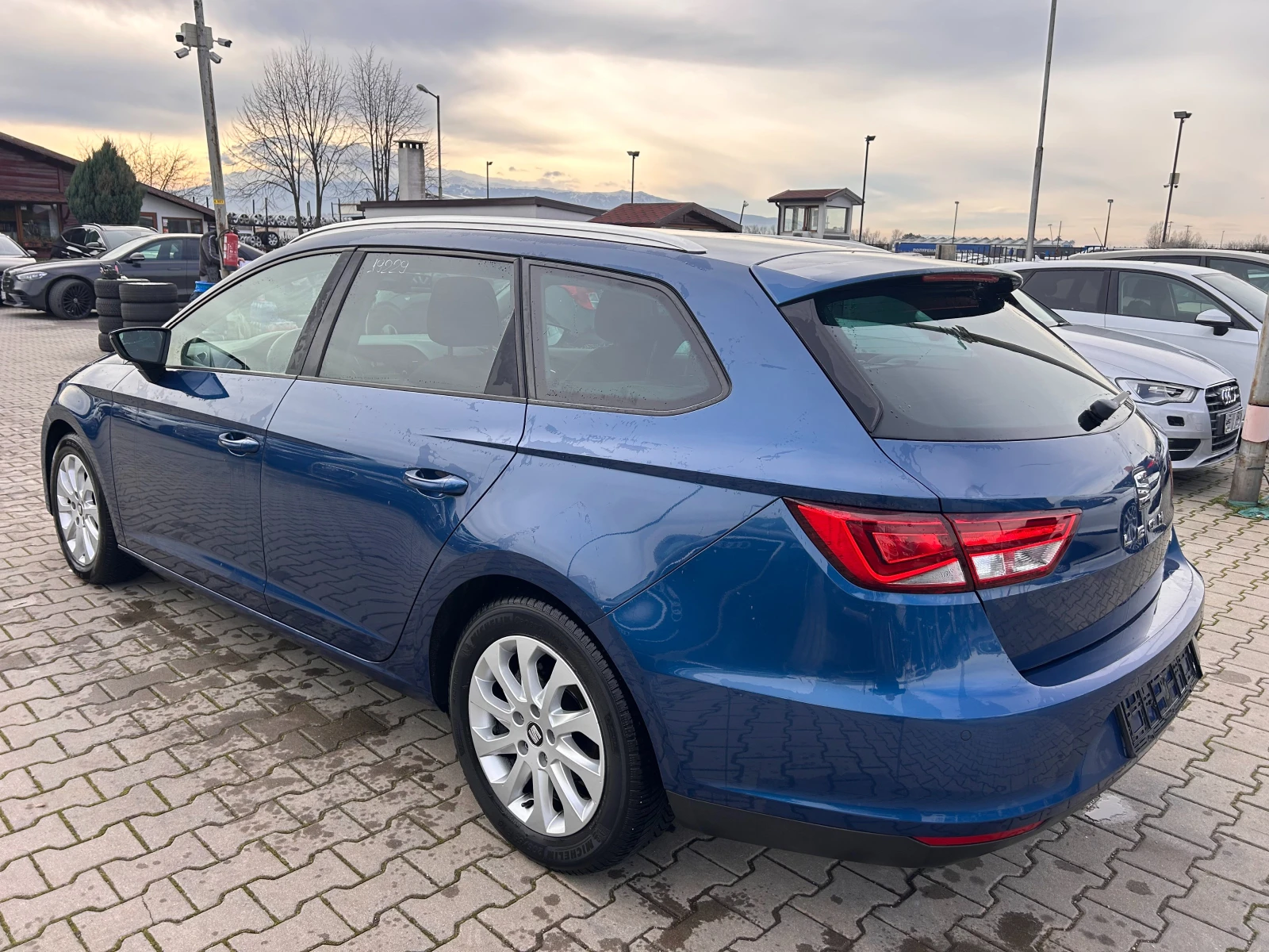 Seat Leon 1.6TDI NAVI EURO 5 - изображение 8