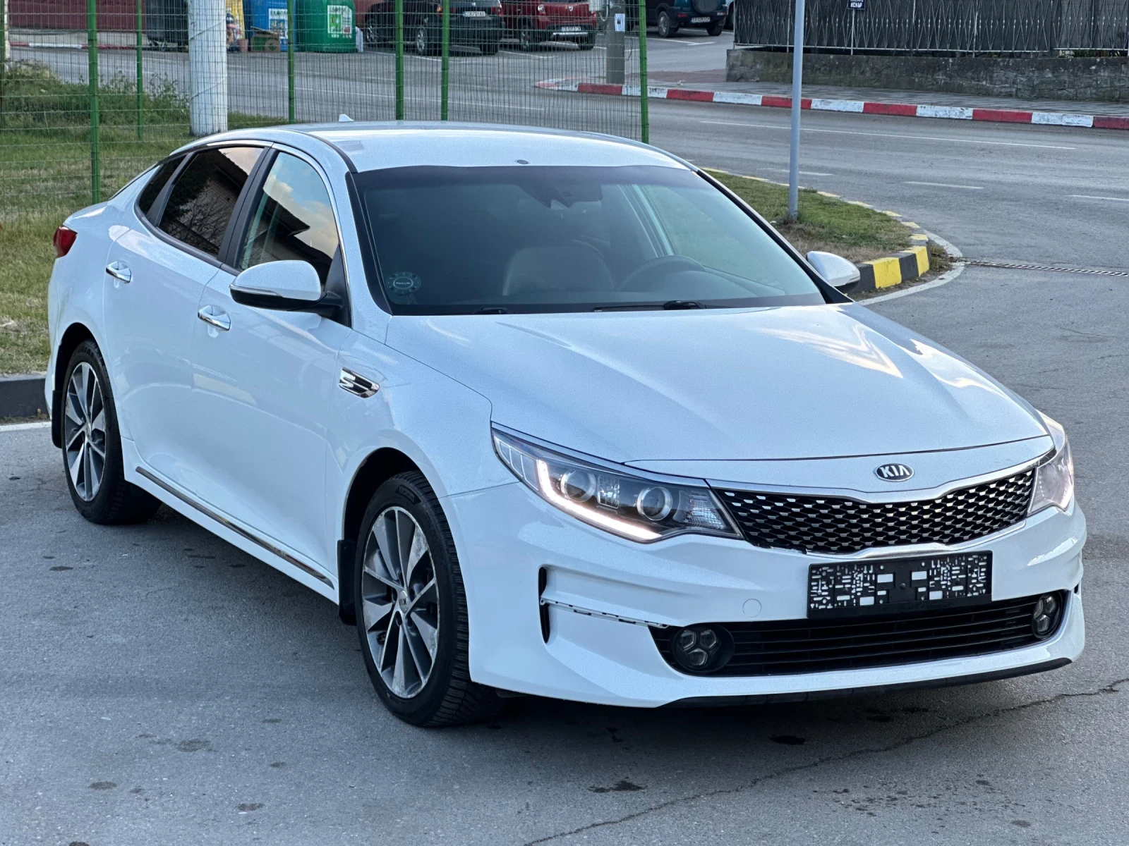 Kia Optima 1.7CRDi Navigaciq* Kamera* Klimatronik | Mobile.bg � ����������� 3