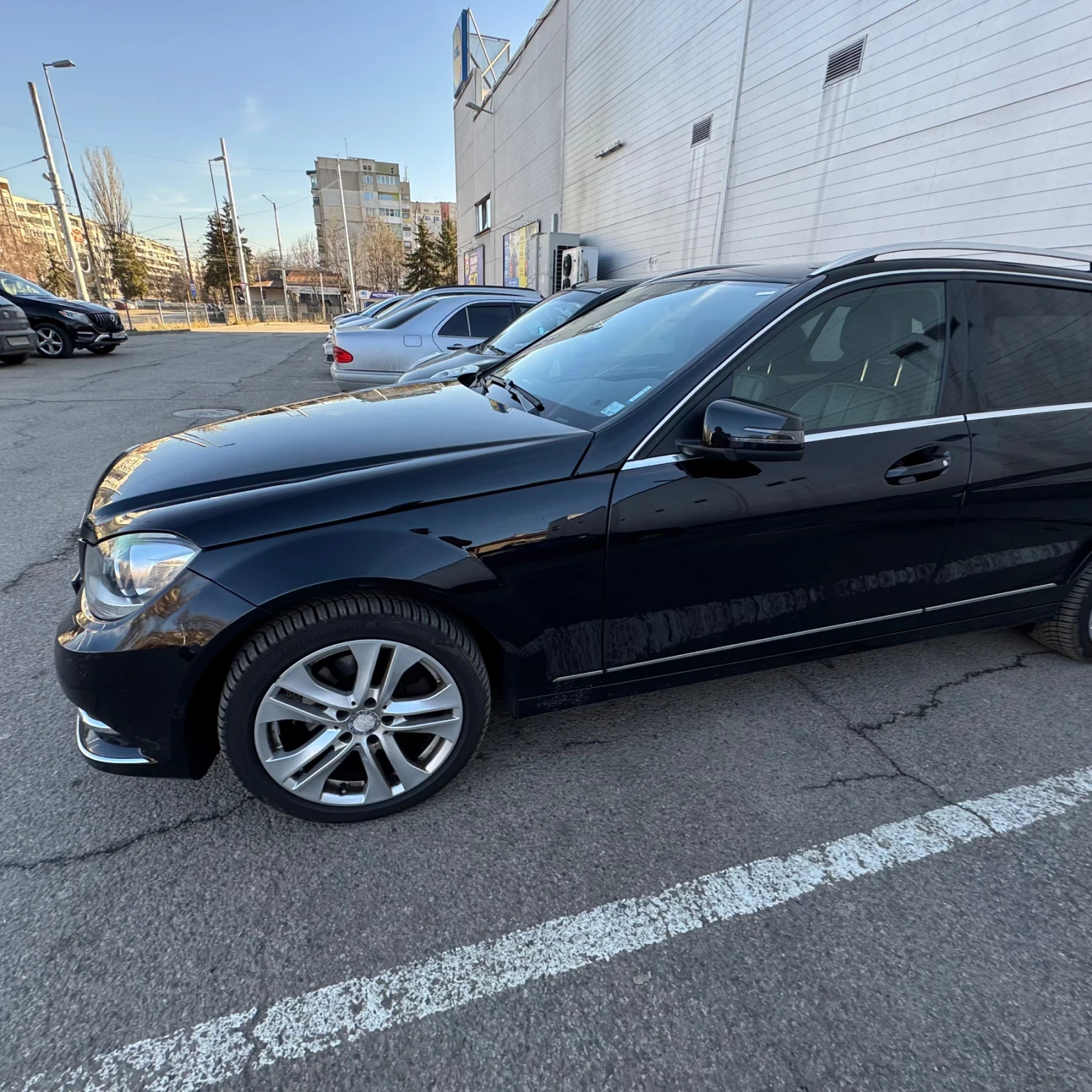 Mercedes-Benz C 200, снимка 4 - Автомобили и джипове - 53865633