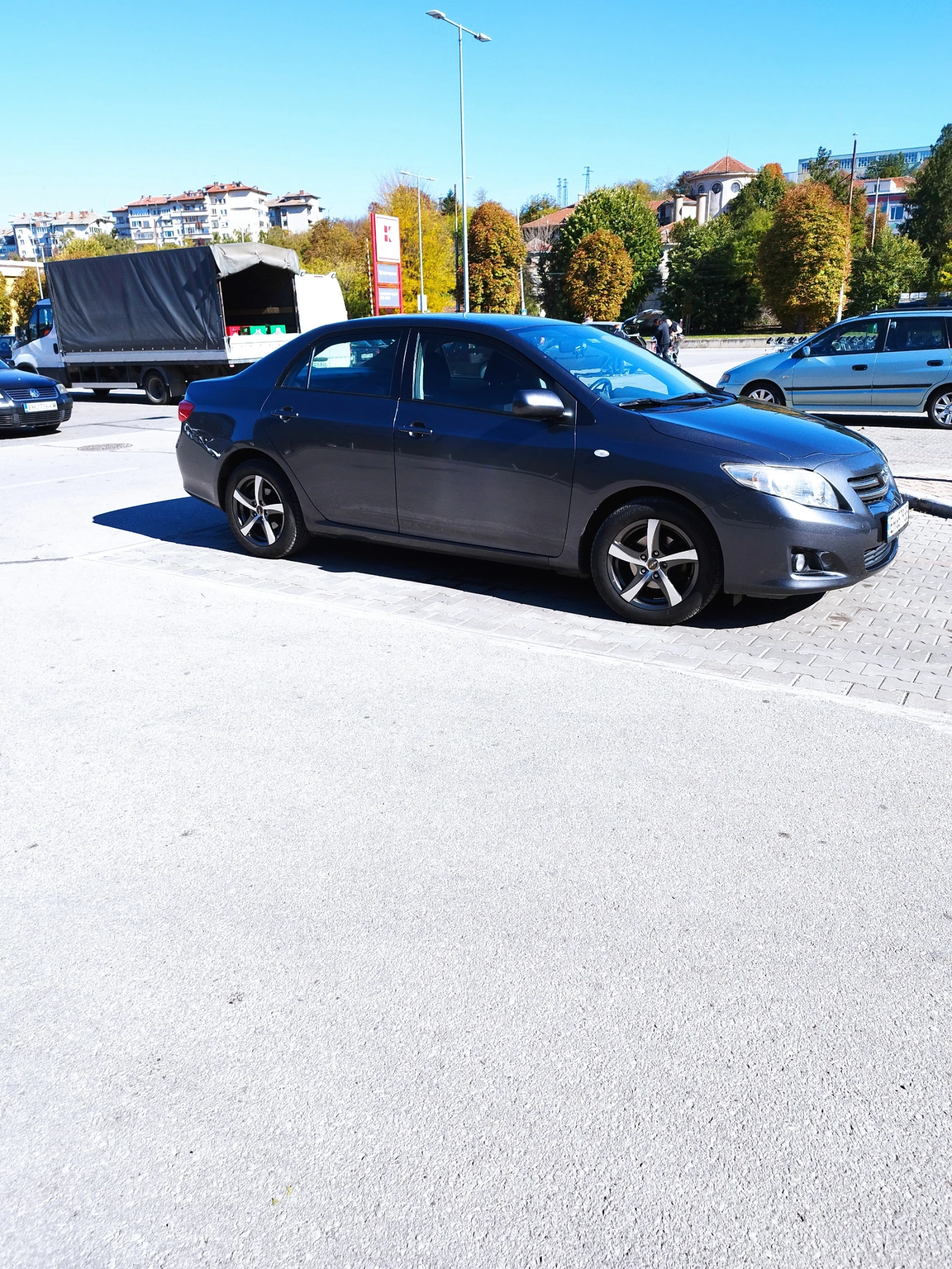 Toyota Corolla, снимка 13 - Автомобили и джипове - 53932734