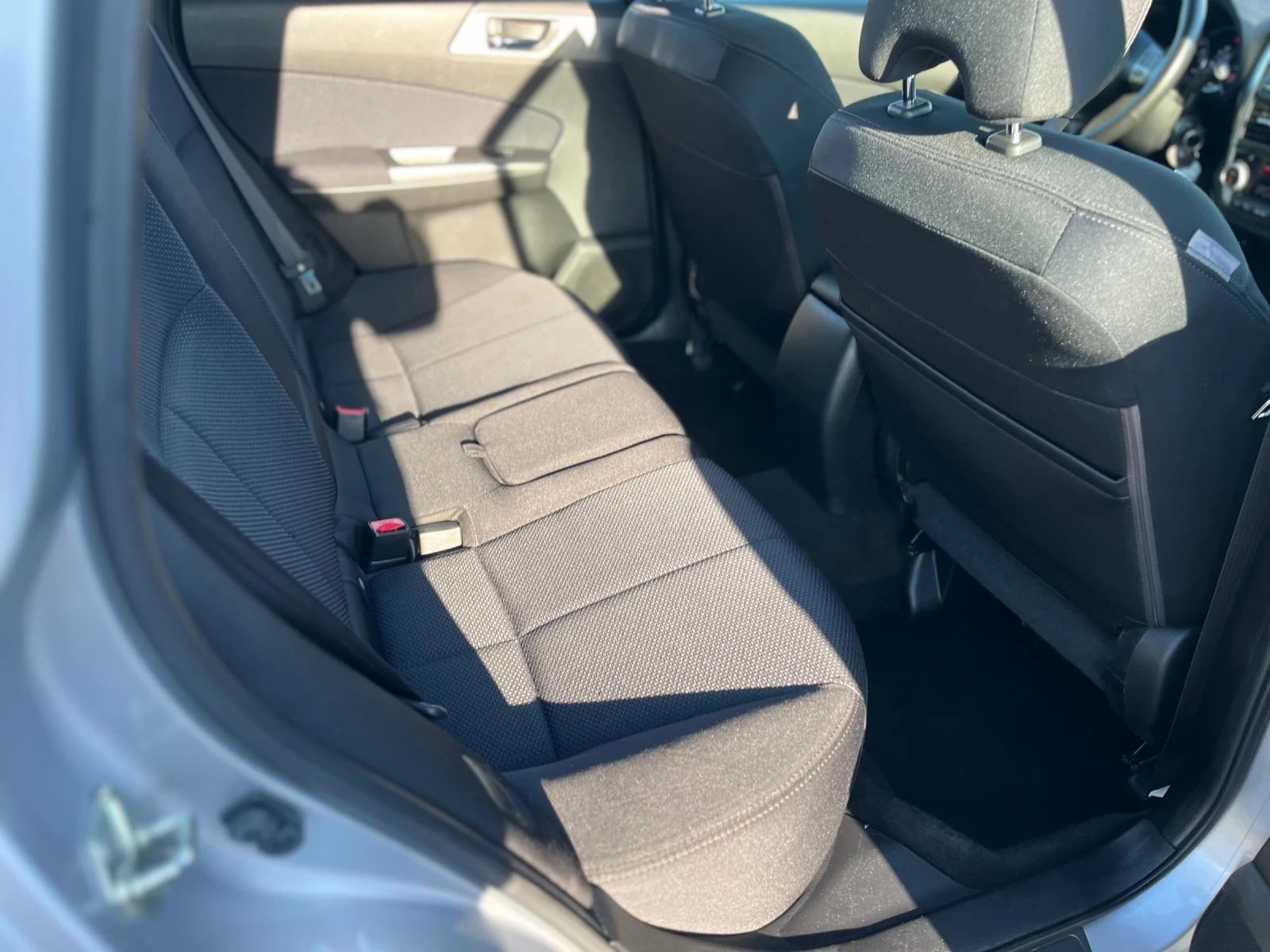 Subaru Forester 2.0i GPL, AWD Face, снимка 14 - Автомобили и джипове - 54305792