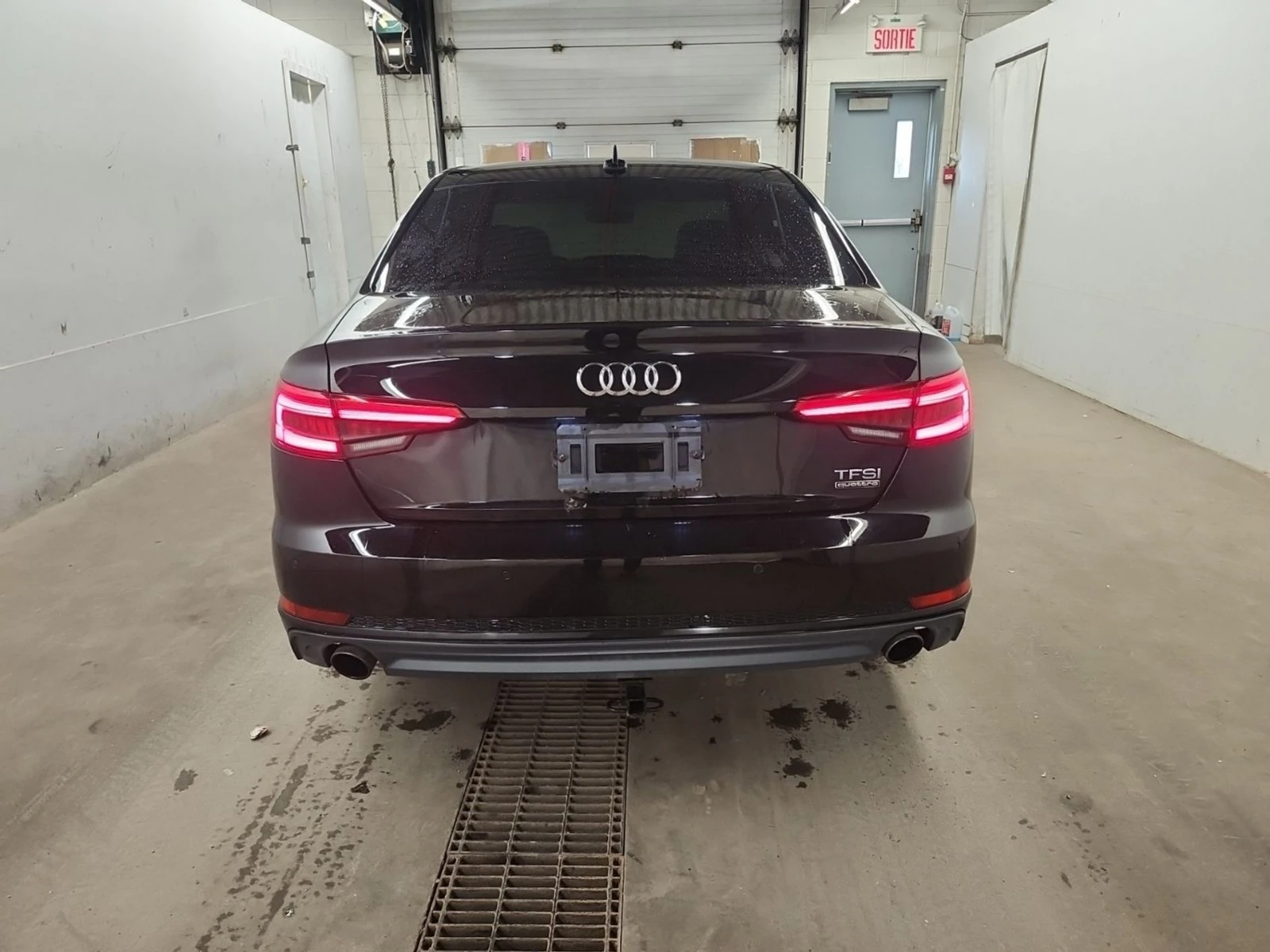 Audi A4 TECHNIK* AWD* ����������* (���� �� ��) | Mobile.bg � ����������� 16