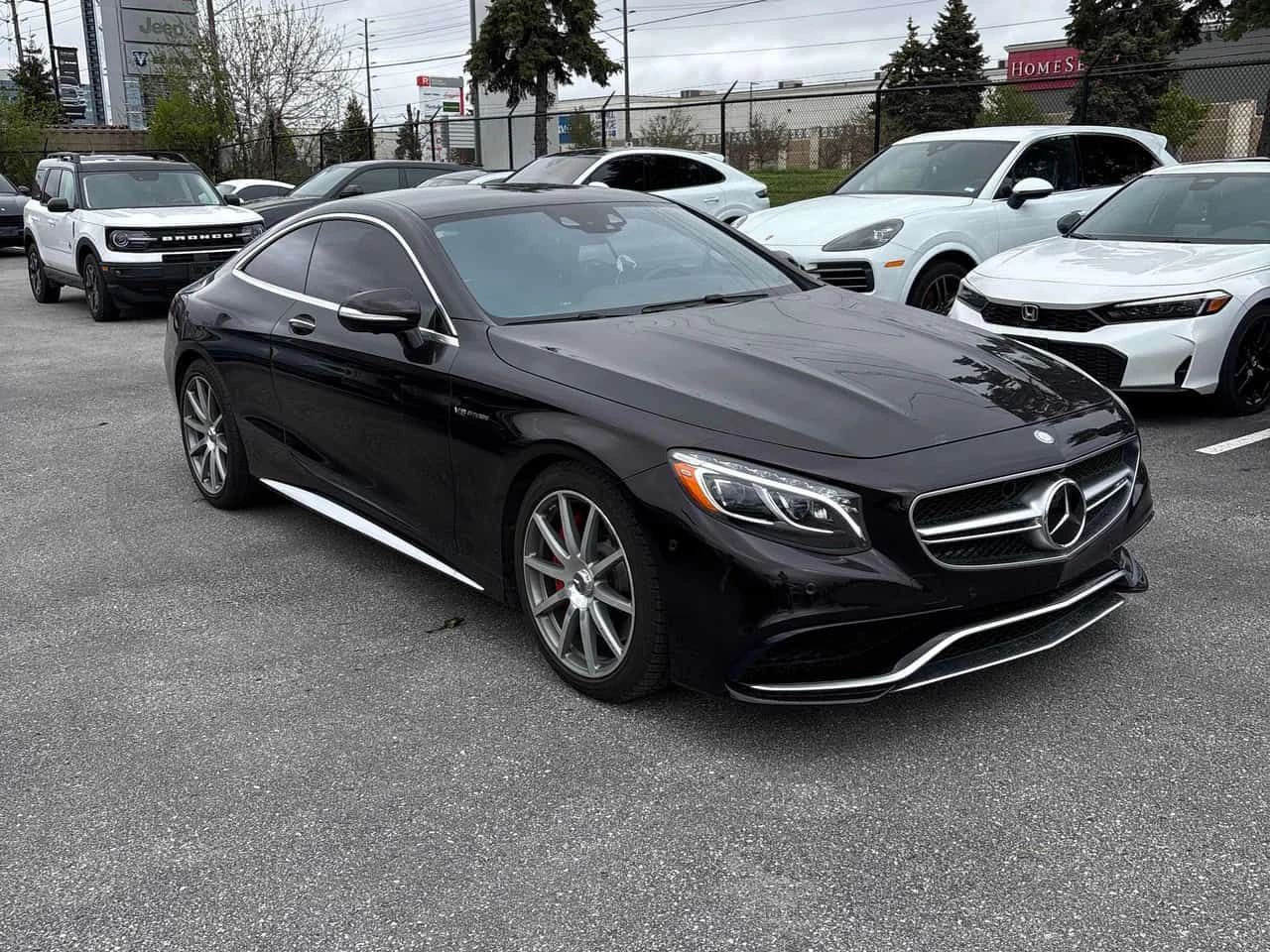 Mercedes-Benz S 63 AMG * CARFAX * HEAD UP * BURMESTER * ОБДУХВАНЕ * 360, снимка 6 - Автомобили и джипове - 54600328
