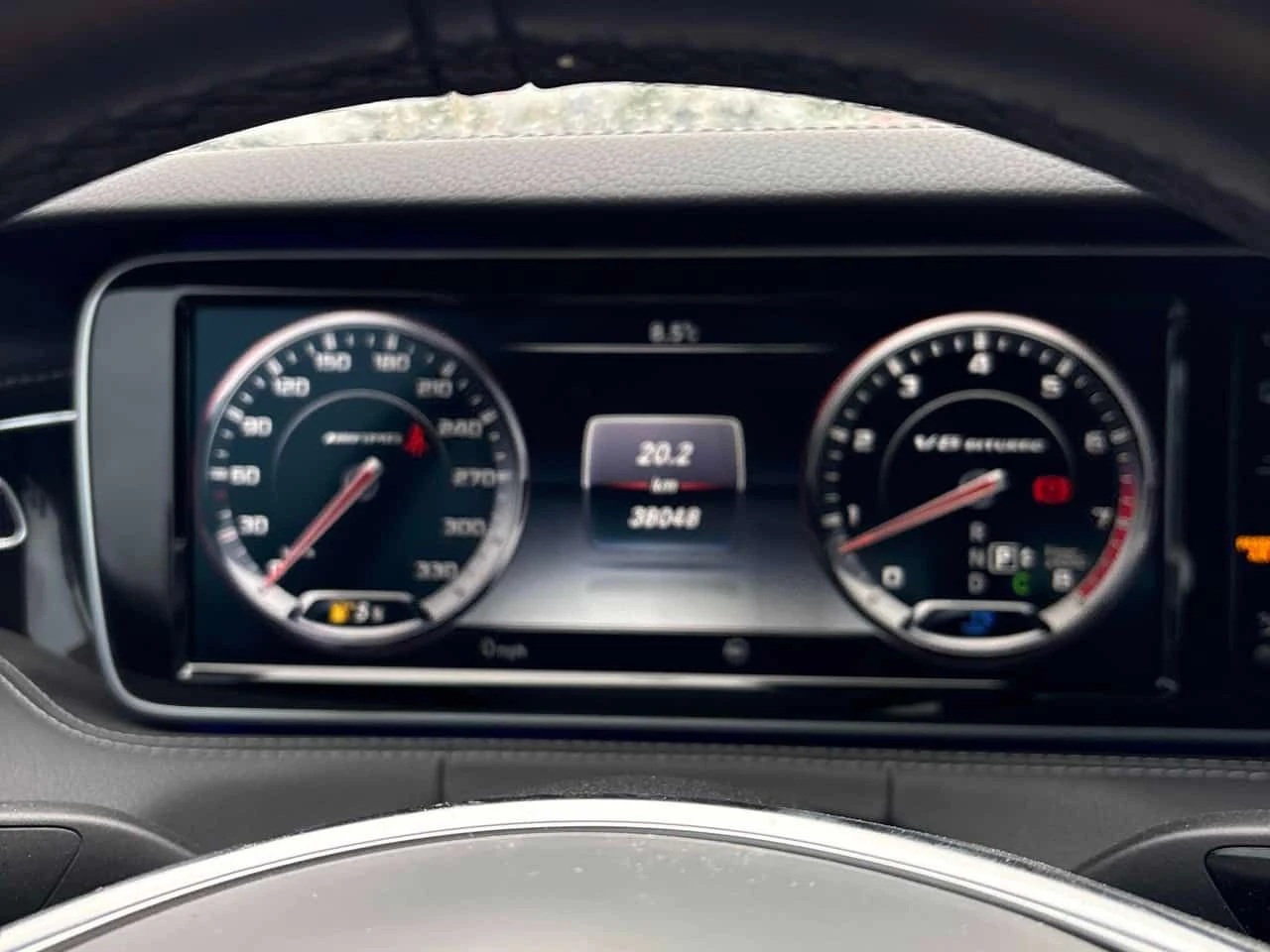Mercedes-Benz S 63 AMG * CARFAX * HEAD UP * BURMESTER * ОБДУХВАНЕ * 360, снимка 5 - Автомобили и джипове - 54600328