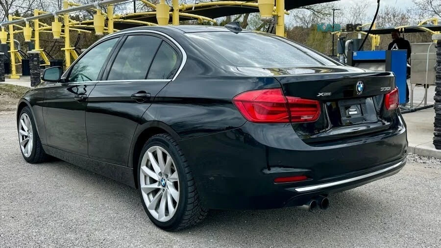 BMW 330 xDrive * АвтоКредит * (ЦЕНА ДО БГ), снимка 5 - Автомобили и джипове - 54870892
