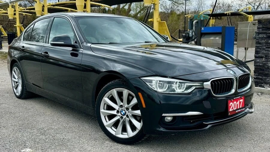 BMW 330 xDrive * АвтоКредит * (ЦЕНА ДО БГ), снимка 2 - Автомобили и джипове - 54870892