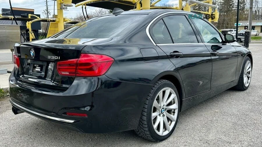 BMW 330 xDrive * АвтоКредит * (ЦЕНА ДО БГ), снимка 7 - Автомобили и джипове - 54870892