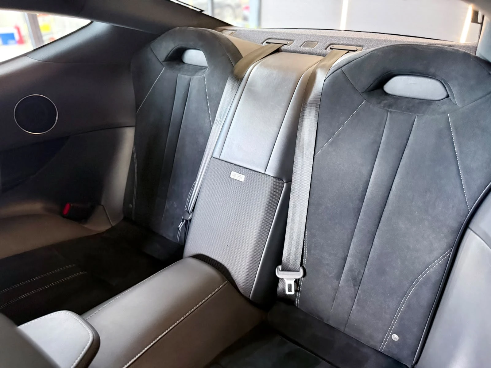Lexus LC 500 V8* Full* 360* Mark Levinson * ЛИЗИНГ, снимка 16 - Автомобили и джипове - 55238154