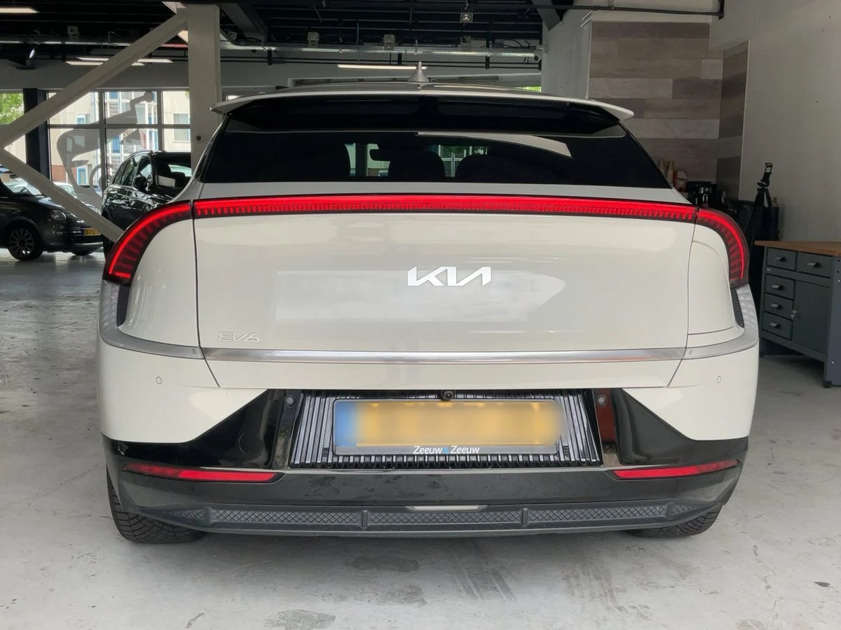 Kia EV6 77.4kw* Matrix* Камера* Термопомпа* FULL, снимка 5 - Автомобили и джипове - 55377573