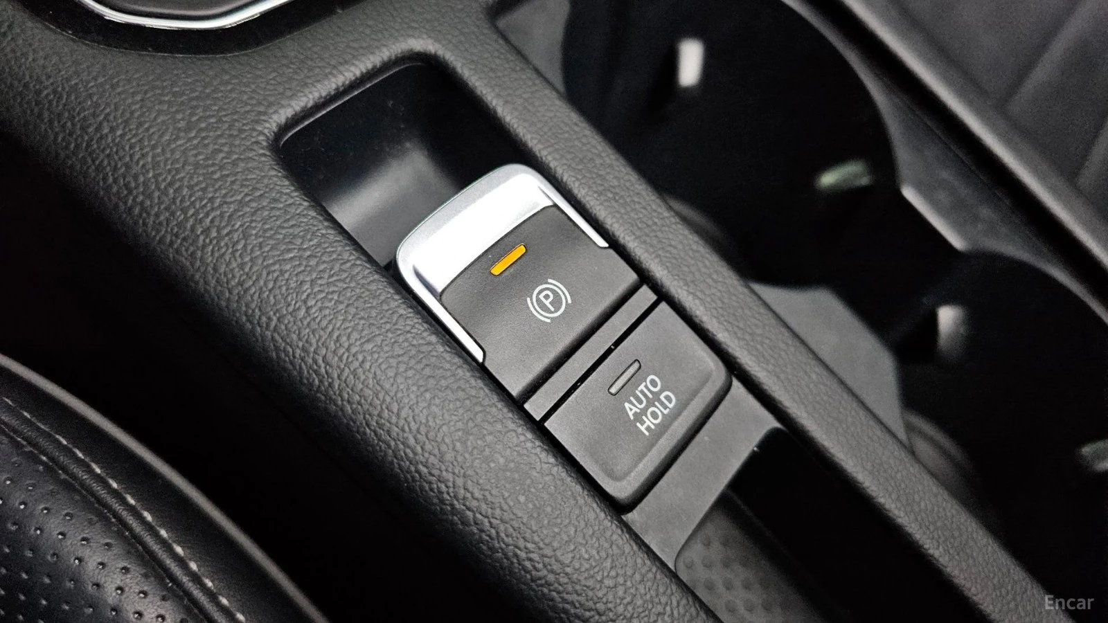 VW Arteon 2.0TDI PREMIUM* КОЖА* ОБДУХВ* ПАНО* МАСАЖИ, снимка 14 - Автомобили и джипове - 55436511