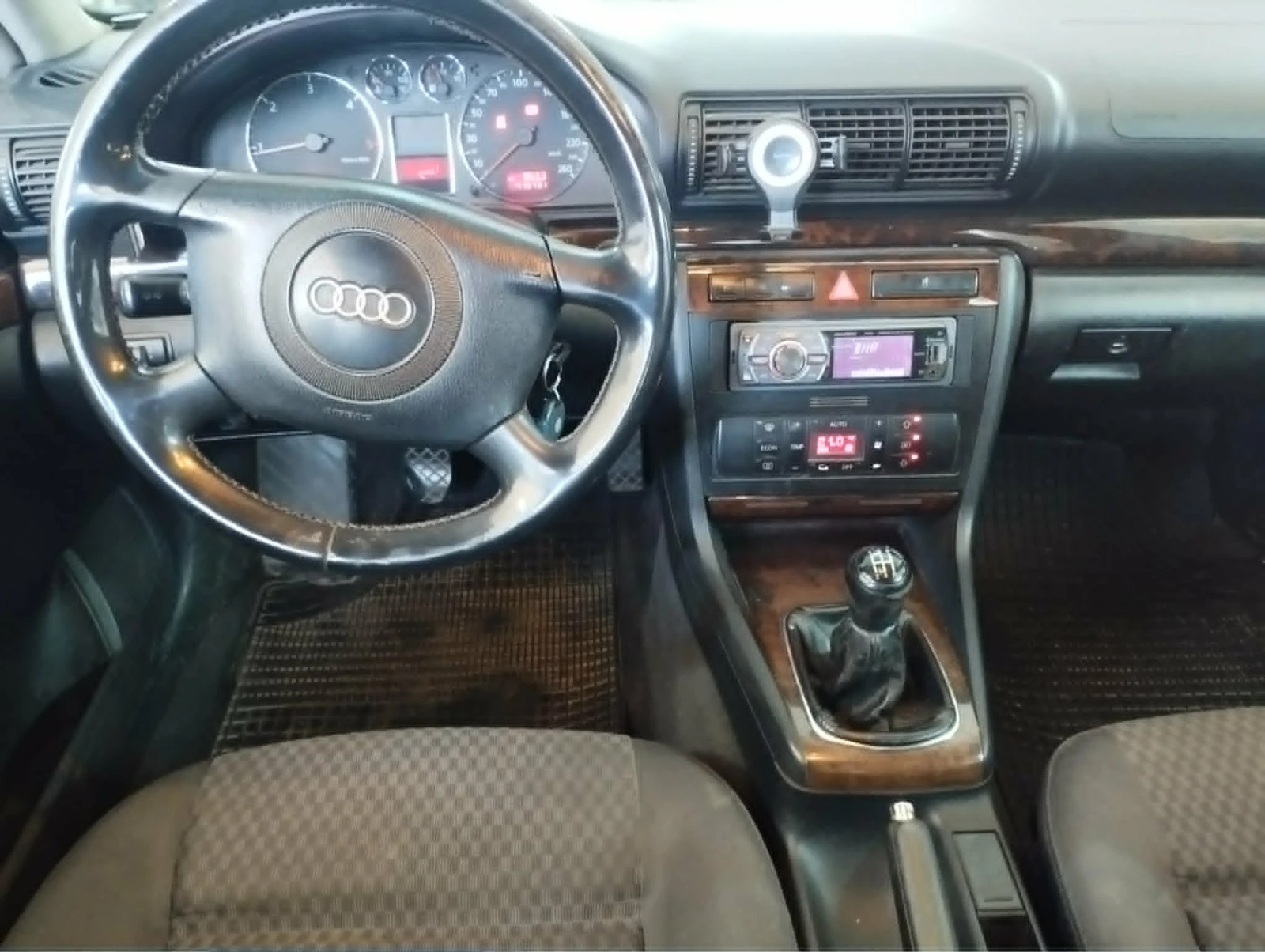 Audi A4, снимка 7 - Автомобили и джипове - 55874711