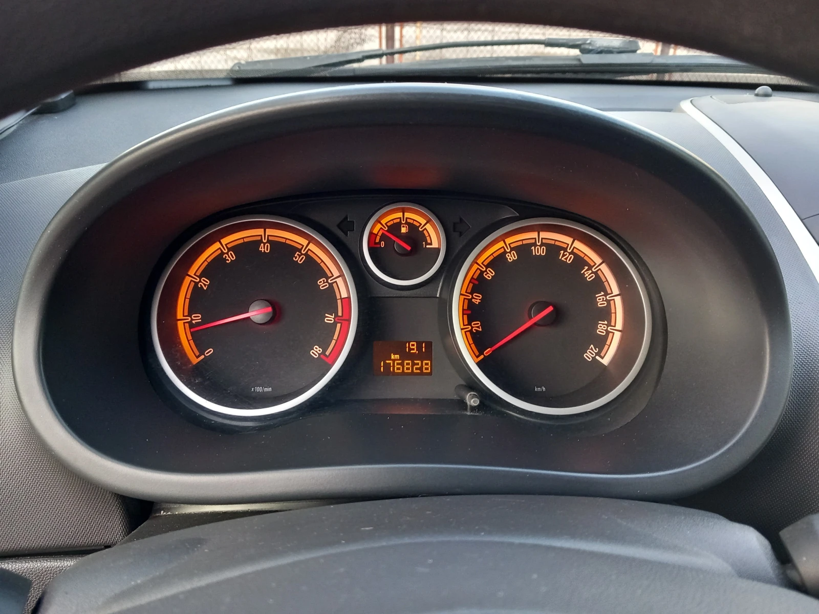 Opel Corsa 1.2i ��������� ������ | Mobile.bg � ����������� 17