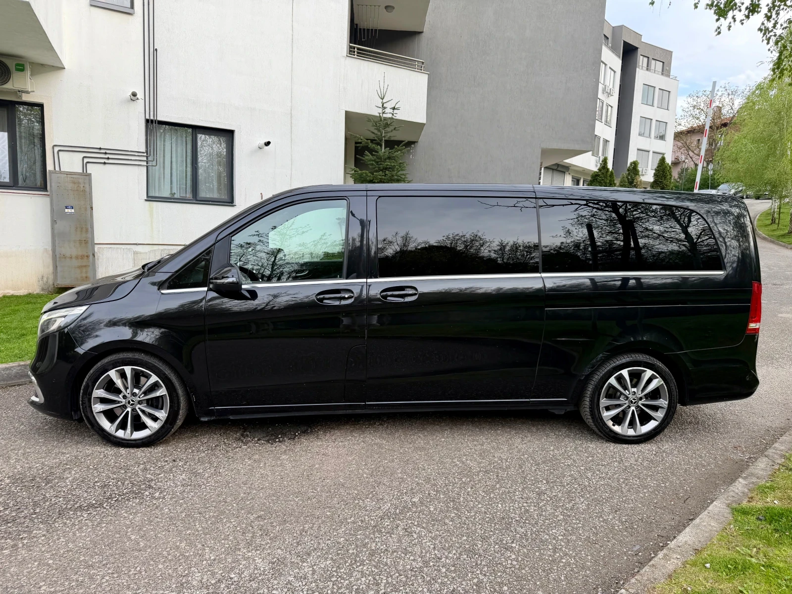 Mercedes-Benz V 300 V300d  Extra Long , снимка 4 - Автомобили и джипове - 56196777