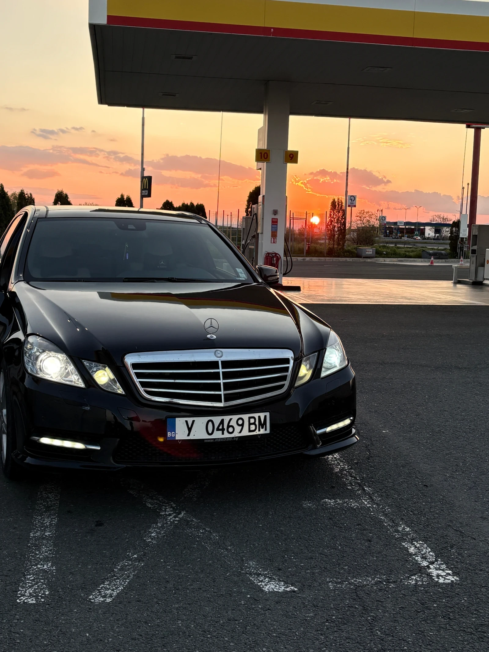 Mercedes-Benz E 350, снимка 3 - Автомобили и джипове - 56236964
