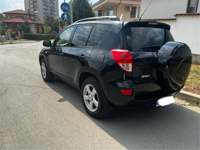 Toyota Rav4 2.0 Бензин. Автоматик .Пълна сервизна история, снимка 1 - Автомобили и джипове - 47142212