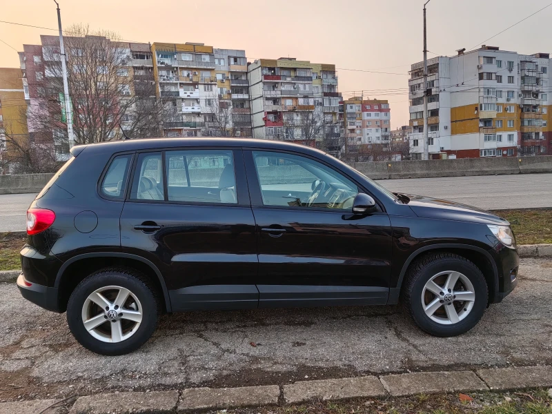 VW Tiguan 2.0tdi 140ps, снимка 5 - Автомобили и джипове - 49298142