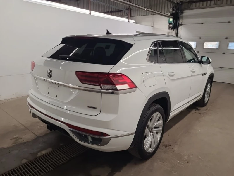 VW Atlas CROSS SPORT /EXECLINE/4х4, снимка 3 - Автомобили и джипове - 53467838