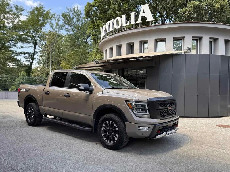 Nissan Titan crew cab PRO 4X - 37900 EUR - 27082817 1