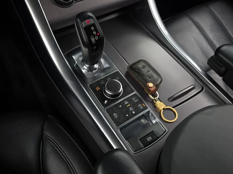 Land Rover Range Rover Sport 3.0, снимка 9 - Автомобили и джипове - 54500088