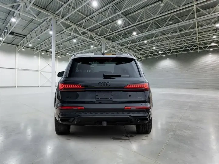 Audi Q7 Technik Black * CARFAX * АВТО КРЕДИТ * , снимка 5 - Автомобили и джипове - 54784926