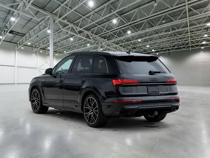 Audi Q7 Technik Black * CARFAX * АВТО КРЕДИТ * , снимка 4 - Автомобили и джипове - 54784926