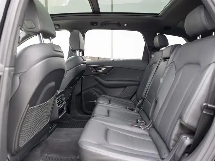 Audi Q7 Technik Black * CARFAX * АВТО КРЕДИТ * , снимка 7 - Автомобили и джипове - 54784926