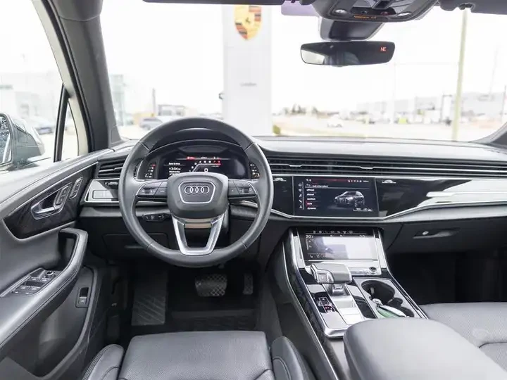 Audi Q7 Technik Black * CARFAX * АВТО КРЕДИТ * , снимка 10 - Автомобили и джипове - 54784926