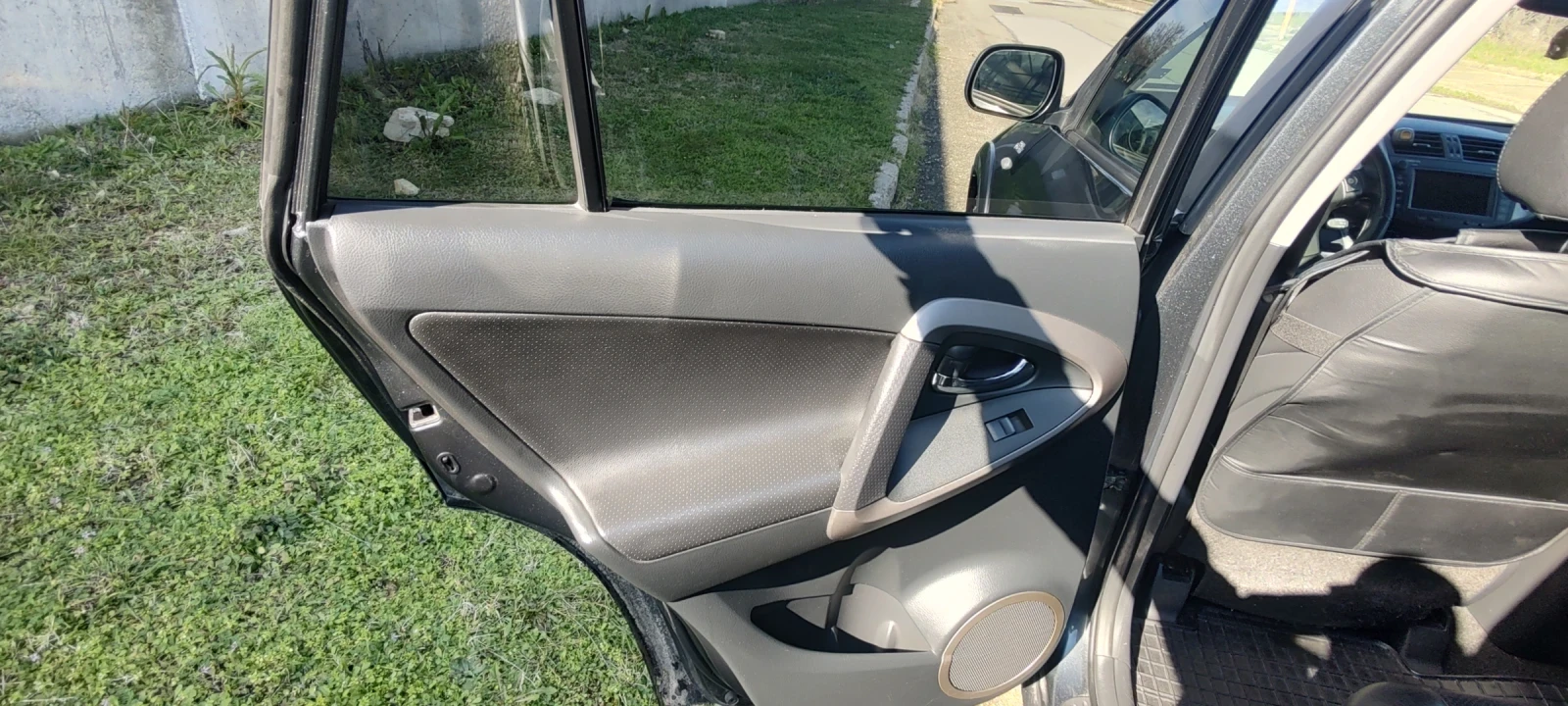 Toyota Rav4  - изображение 9