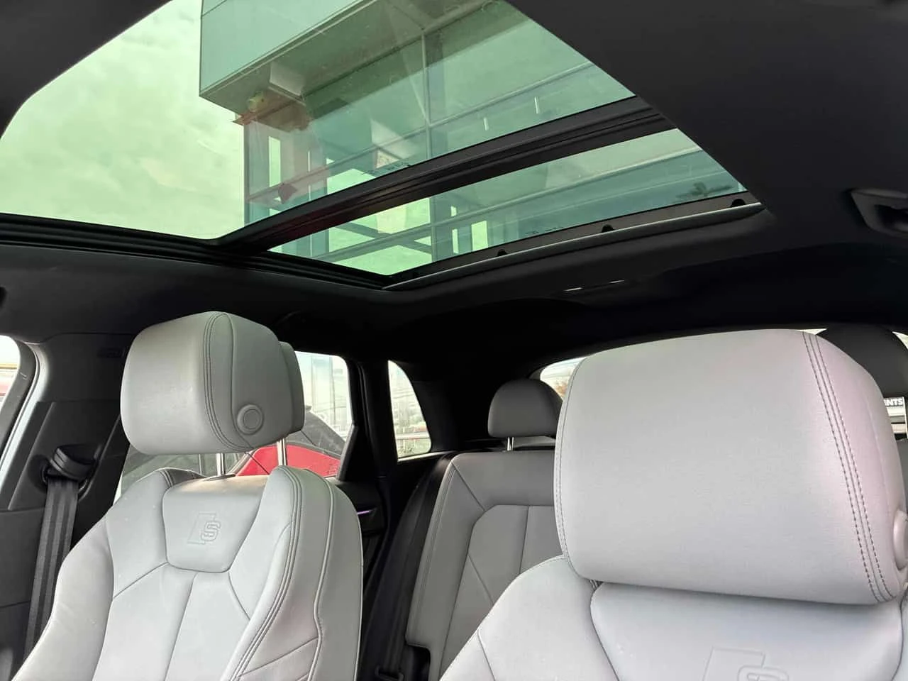 Audi Q3 TECHNIK QUATTRO * FULL S LINE* ПАНОРАМА* КАМЕРА* , снимка 10 - Автомобили и джипове - 54046693