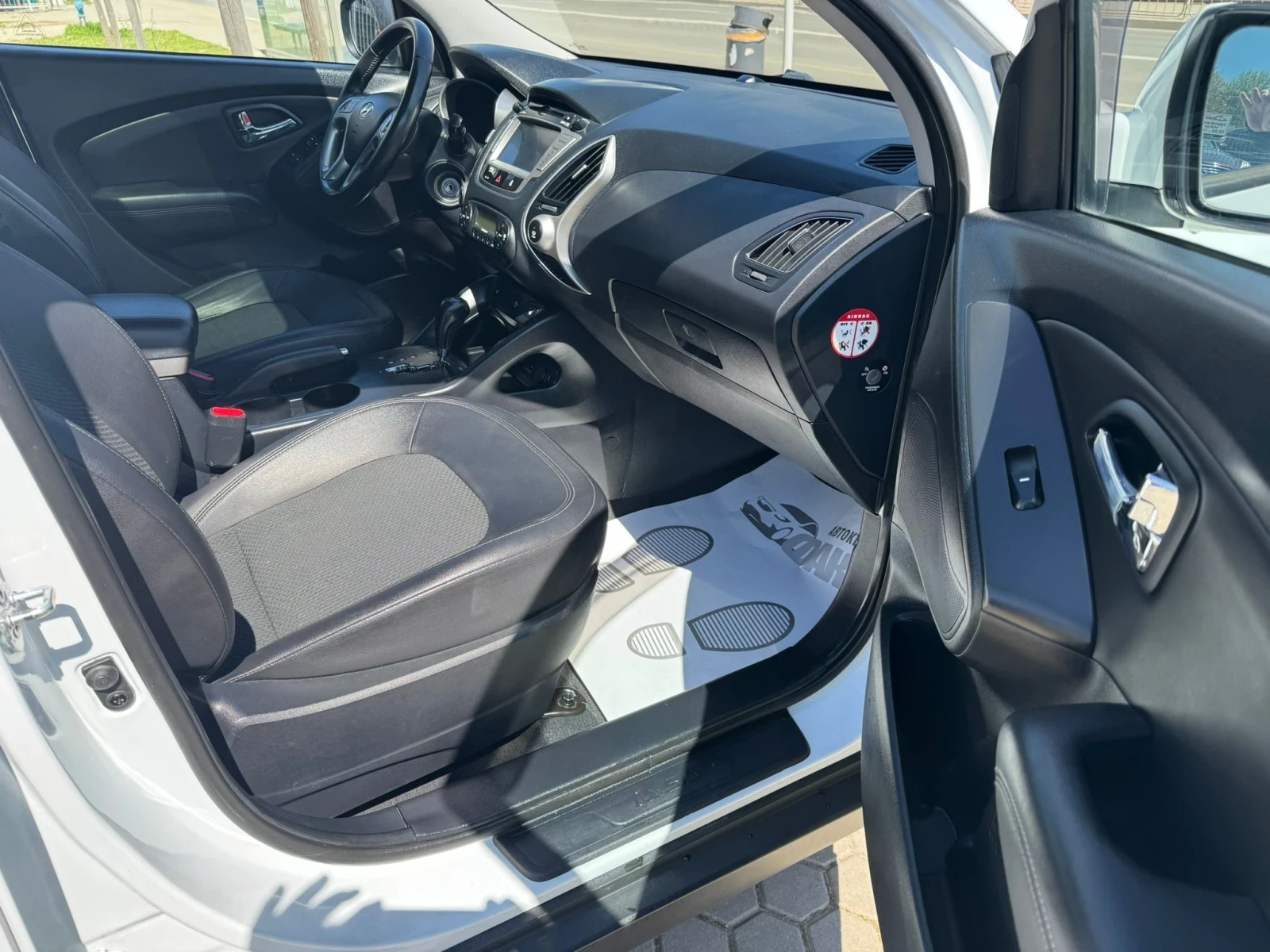 Hyundai IX35 2.0CRDi/4x4/����/NAVI | Mobile.bg � ����������� 13